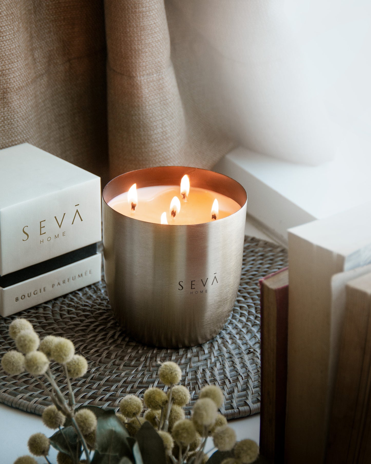 Heirloom Scented Candle - Large- Bloom (Gold)