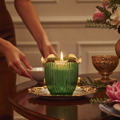 Festive Scented Candle - Intense Wood